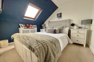FFF Bedroom - click for photo gallery
